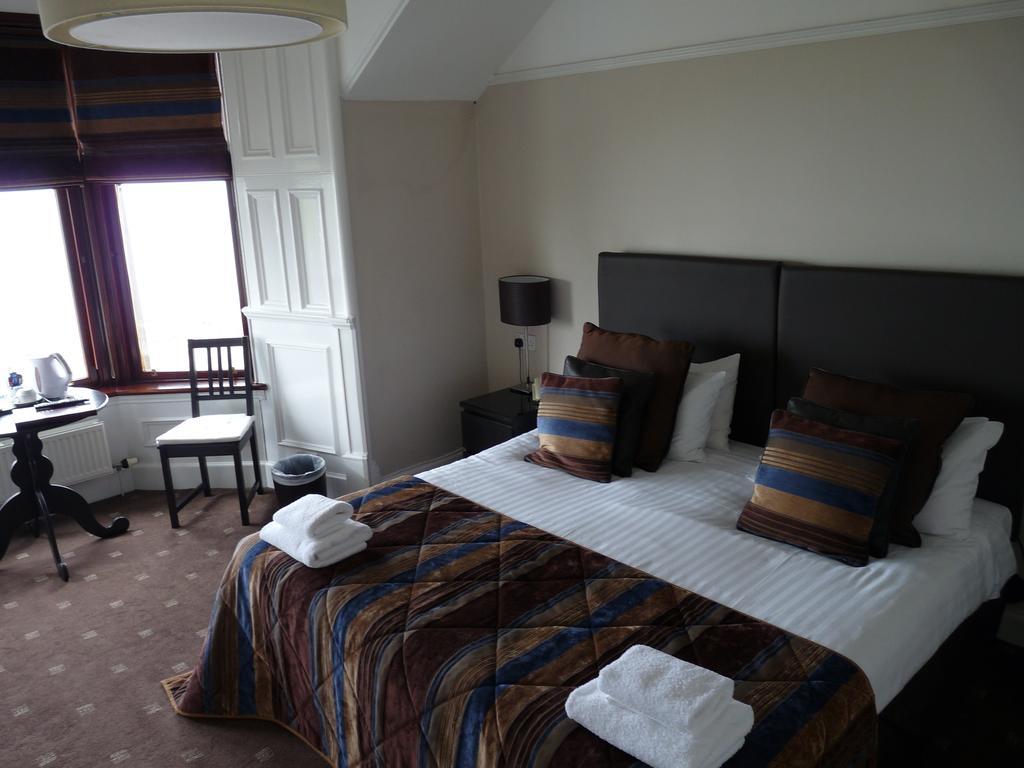 The Spinnaker Hotel Гурок Стая снимка