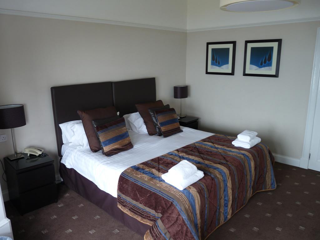 The Spinnaker Hotel Гурок Стая снимка